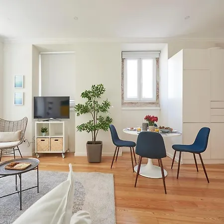 Elegant In Principe Real Apartment