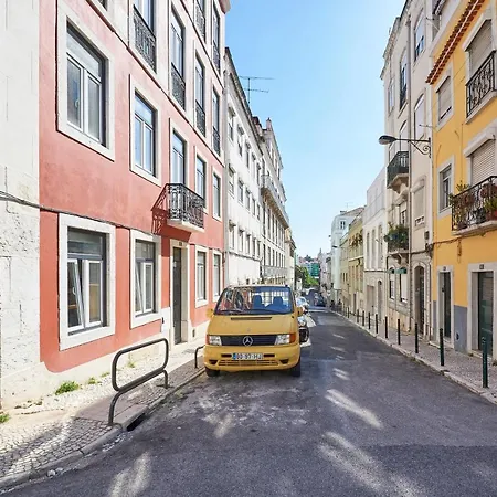 Elegant In Principe Real Lisbon